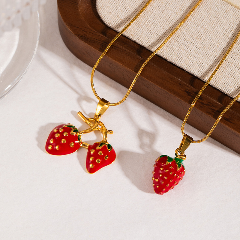 Kalung Liontin Stroberi Enamel - Snake Plant ulasan dan harga